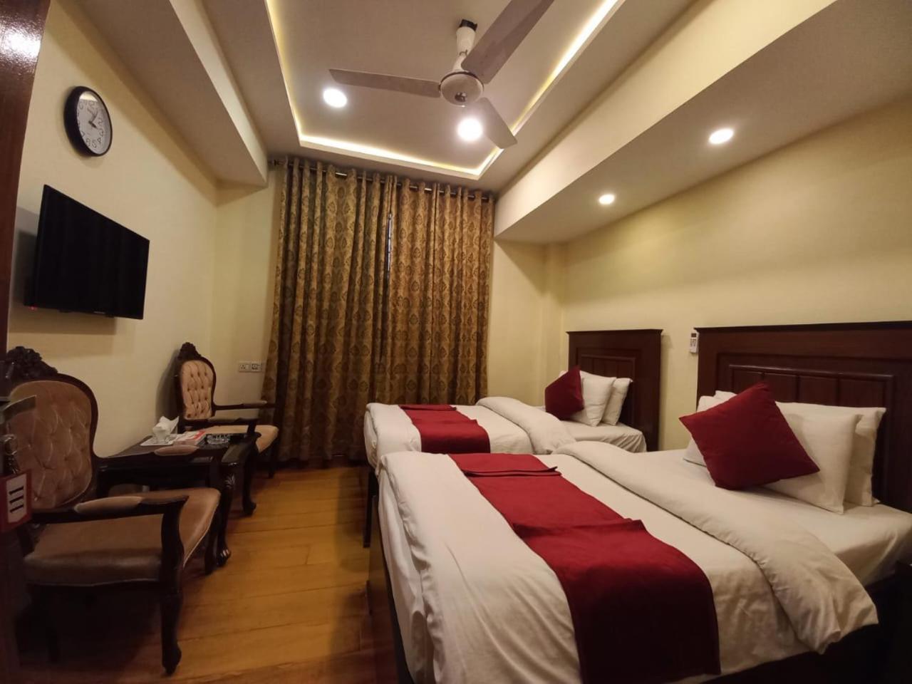 Diplomat Hotel 이슬라마바드 외부 사진
